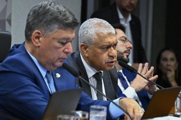Acusado de mentir, empresário sai preso da CPMI do INSS