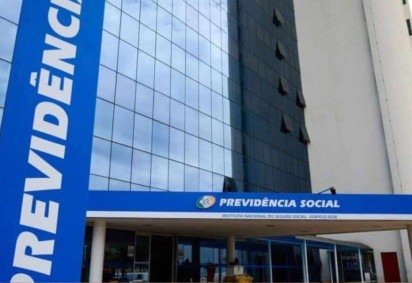 Fila do INSS volta a crescer. Saiba a quantidade de pessoas -  (crédito: Mercado Hoje)