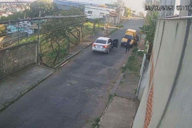 Advogada foi morta a tiros no bairro Ermelinda, em Belo Horizonte (MG) -  (crédito: câmera de segurança)