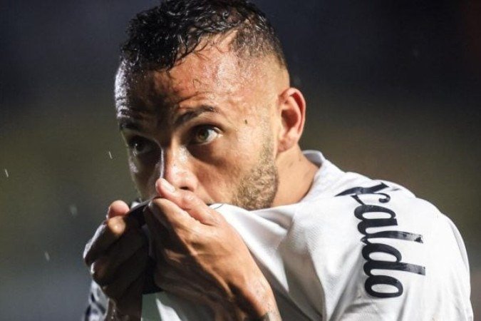 Guilherme assume liderança do Santos em meio à criticas da torcida -  (crédito: Foto: Raul Baretta/ Santos)