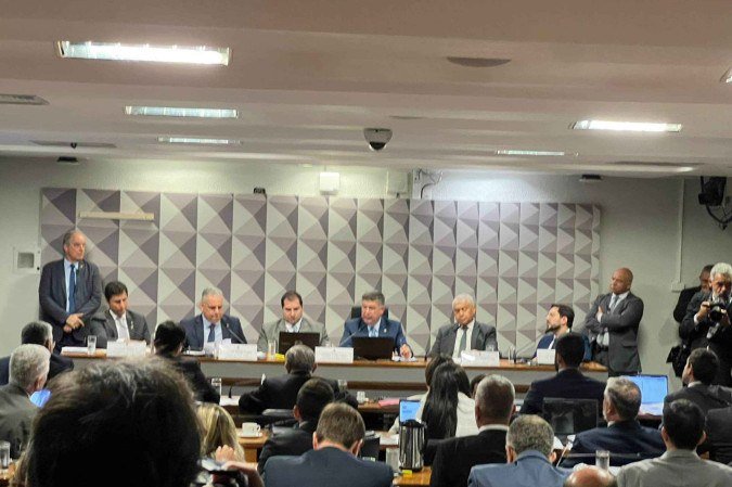 O relator da CPI acusou Rubens Oliveira Costa de atuar como administrador-financeiro em consultorias que transacionaram cifras milionárias entre 2023 e 2024 - (crédito: Vanilson Oliveira) O relator da CPI acusou Rubens Oliveira Costa de atuar como administrador-financeiro em consultorias que transacionaram cifras milionárias entre 2023 e 2024 - (crédito: Vanilson Oliveira)