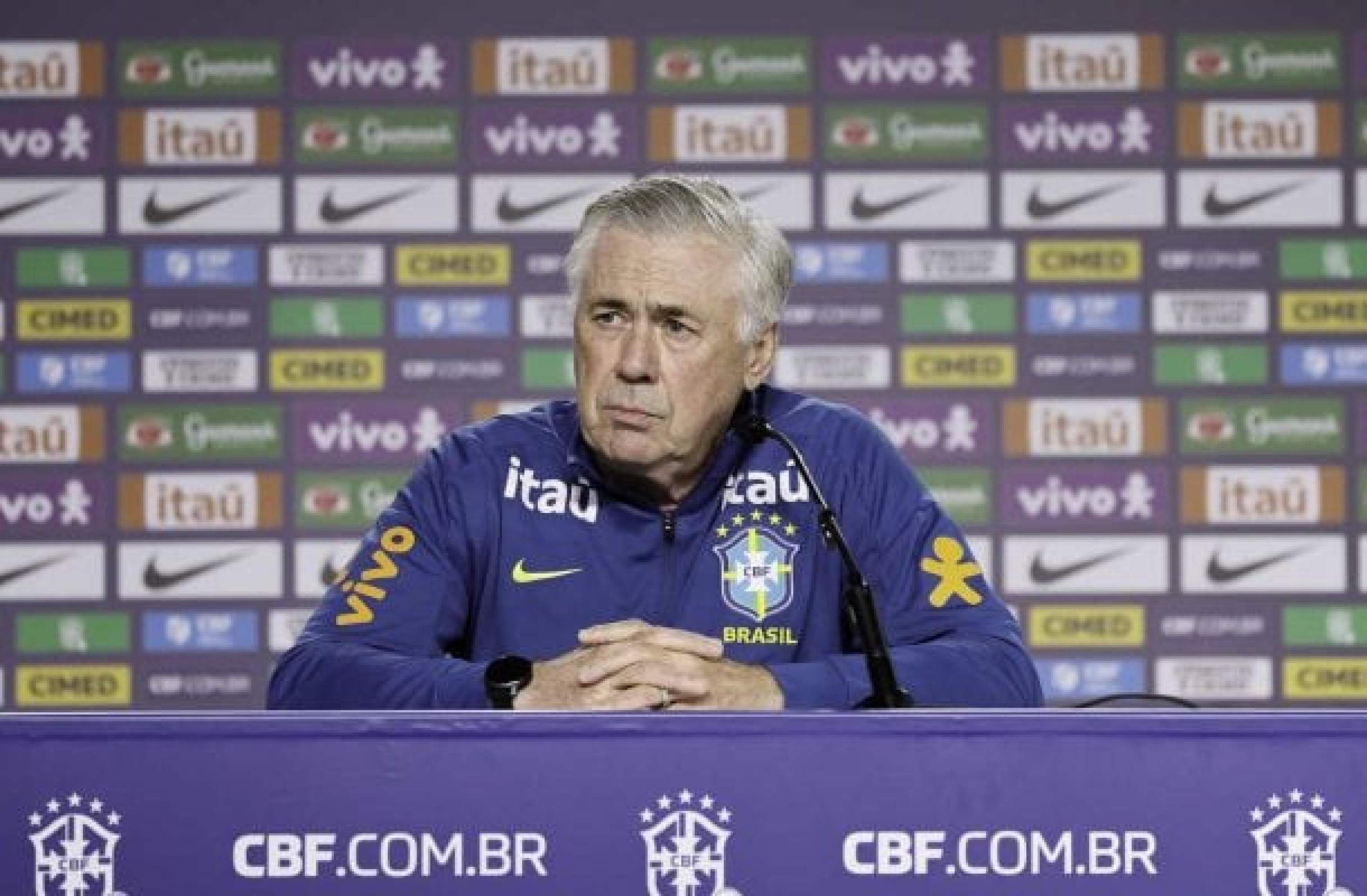 Com Vini Jr. e Rodrygo de volta, Ancelotti convoca a Seleção para amistosos