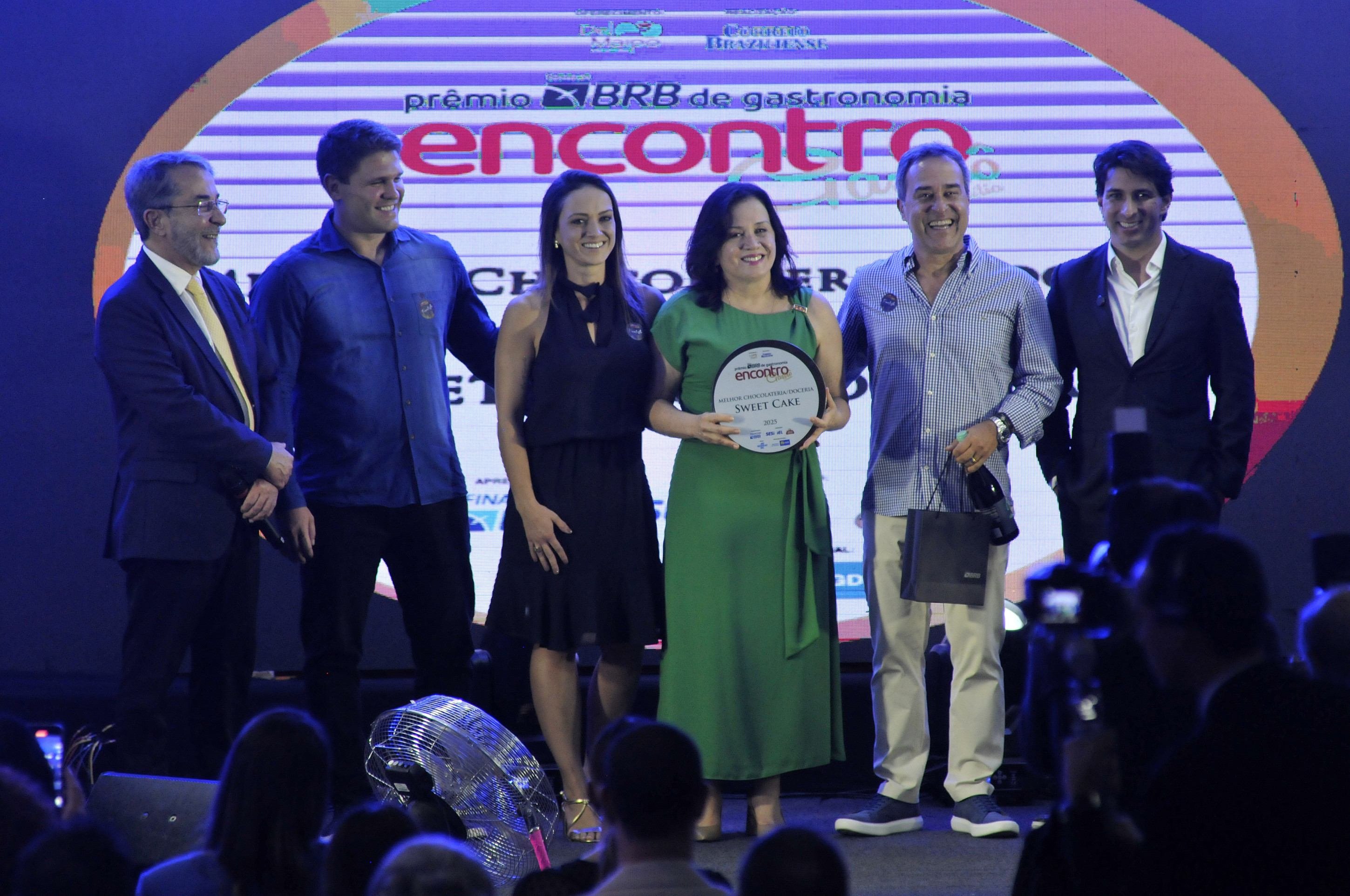 Prêmio BRB de Gastronomia — Encontro Gastrô Brasília. A Sweet Cake Doceria ganhou como Melhor Chocolateria/Doceria