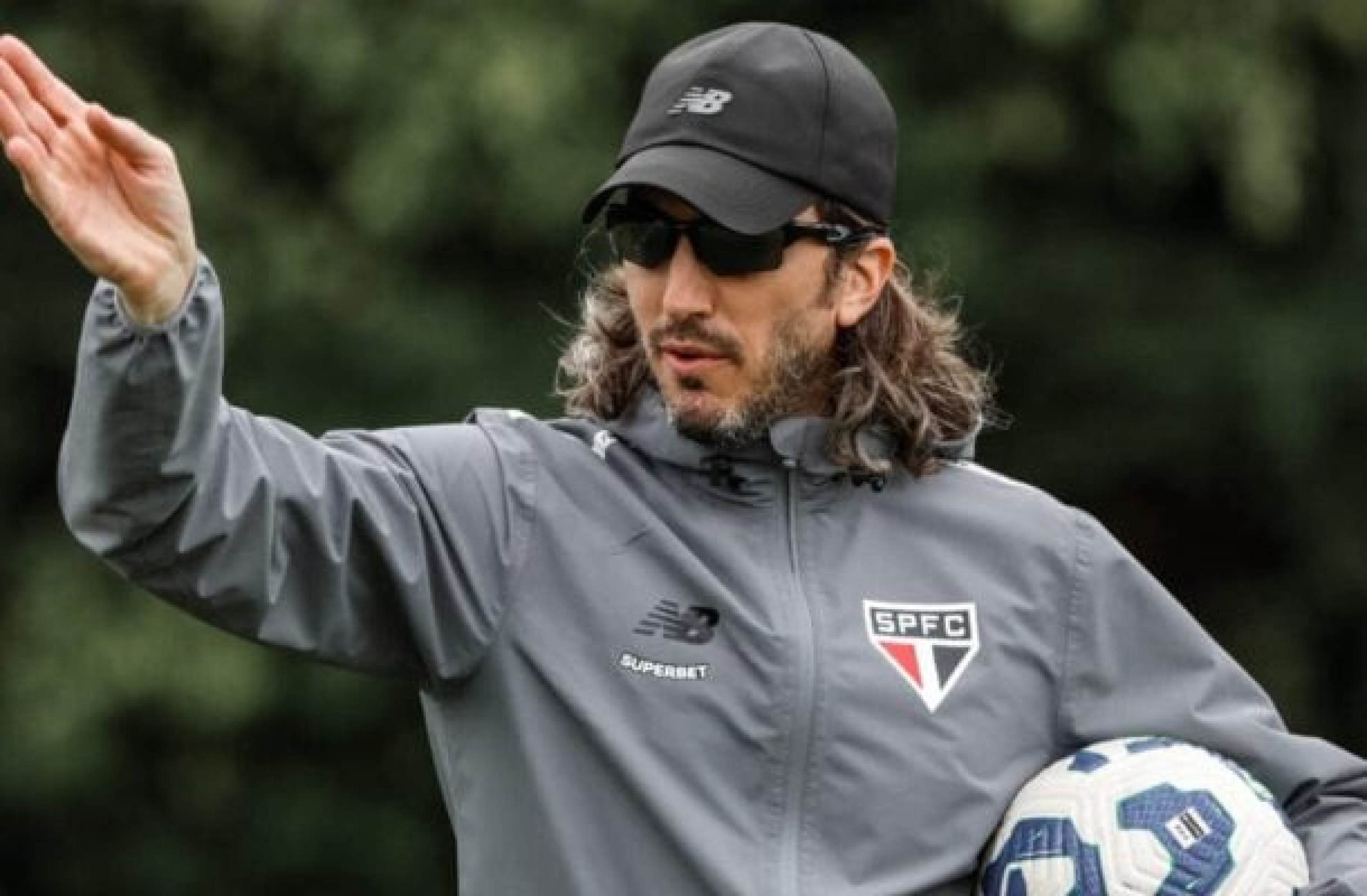 Internacional avança nas negociações pelo técnico Zubeldía