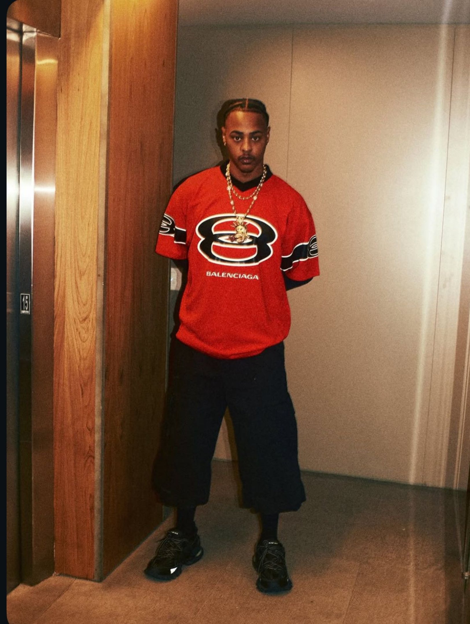 As bermudas surgem em versões abaixo do joelho 