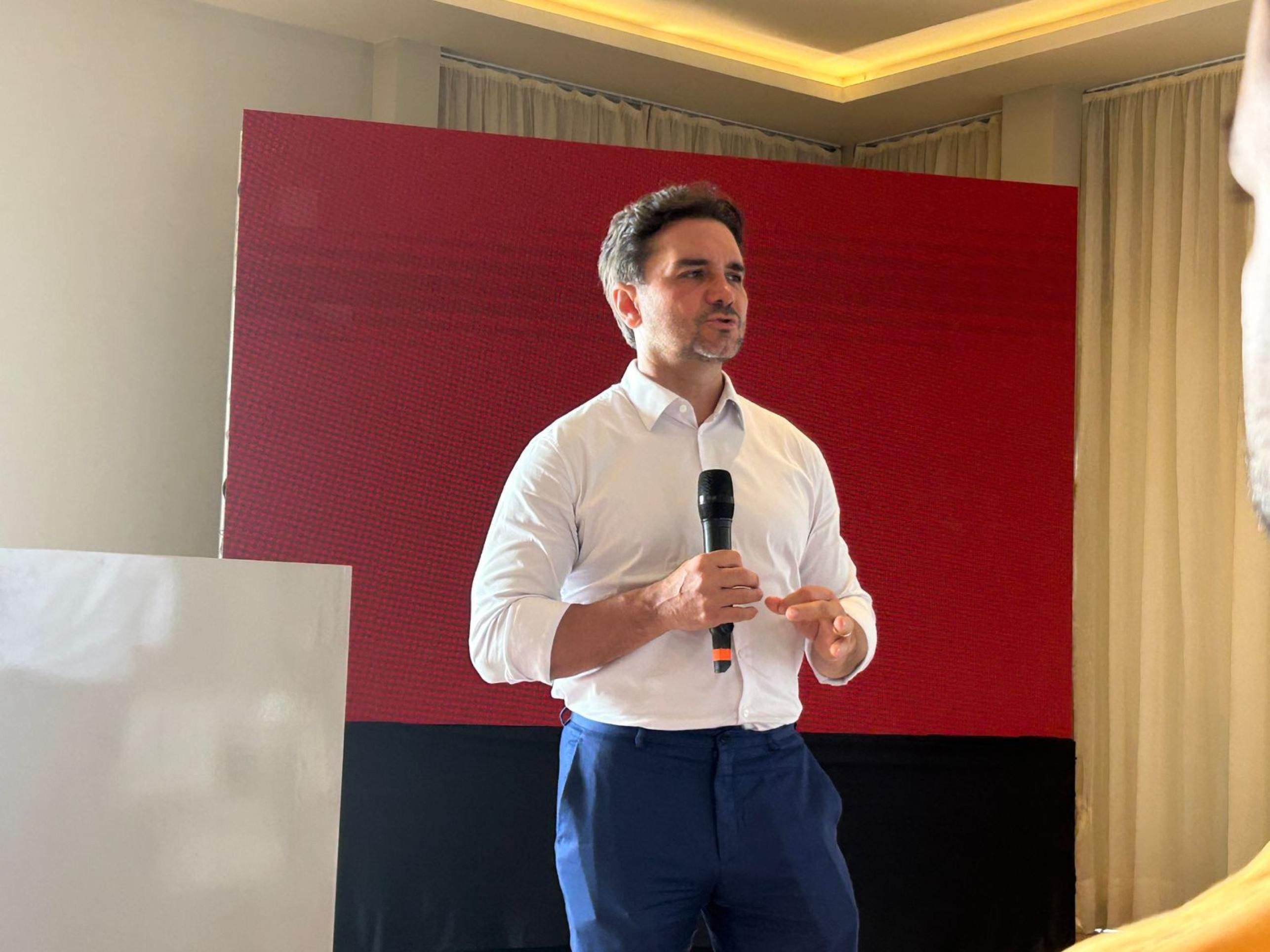 Brasil vai receber 10 milhões de turistas estrangeiros em 2025, diz ministro