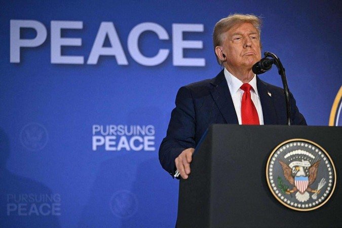 Alvos no Irã e em Israel foram atingidos durante 12 dias de conflito - (crédito: AFP via Getty Images) Alvos no Irã e em Israel foram atingidos durante 12 dias de conflito - (crédito: AFP via Getty Images)