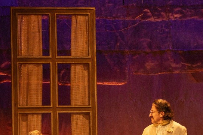 O Bem-Amado
Com Diogo Vilela. Direção: Marcus Alvisi. Hoje e amanhã, às 20h, e domingo, às 18h, no Teatro Sesc Paulo Gracindo (Setor Leste Industrial, Lotes 620 a 680, QI 1, Gama). Entrada gratuita, mediante troca por 1 kg de alimento não perecível. Não recomendado para menores de 12 anos
