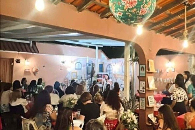 O Encontro celebra a chegada da primavera em Brasília com muita poesia e literatura - (crédito: Material cedido ao Correio) O Encontro celebra a chegada da primavera em Brasília com muita poesia e literatura - (crédito: Material cedido ao Correio)
