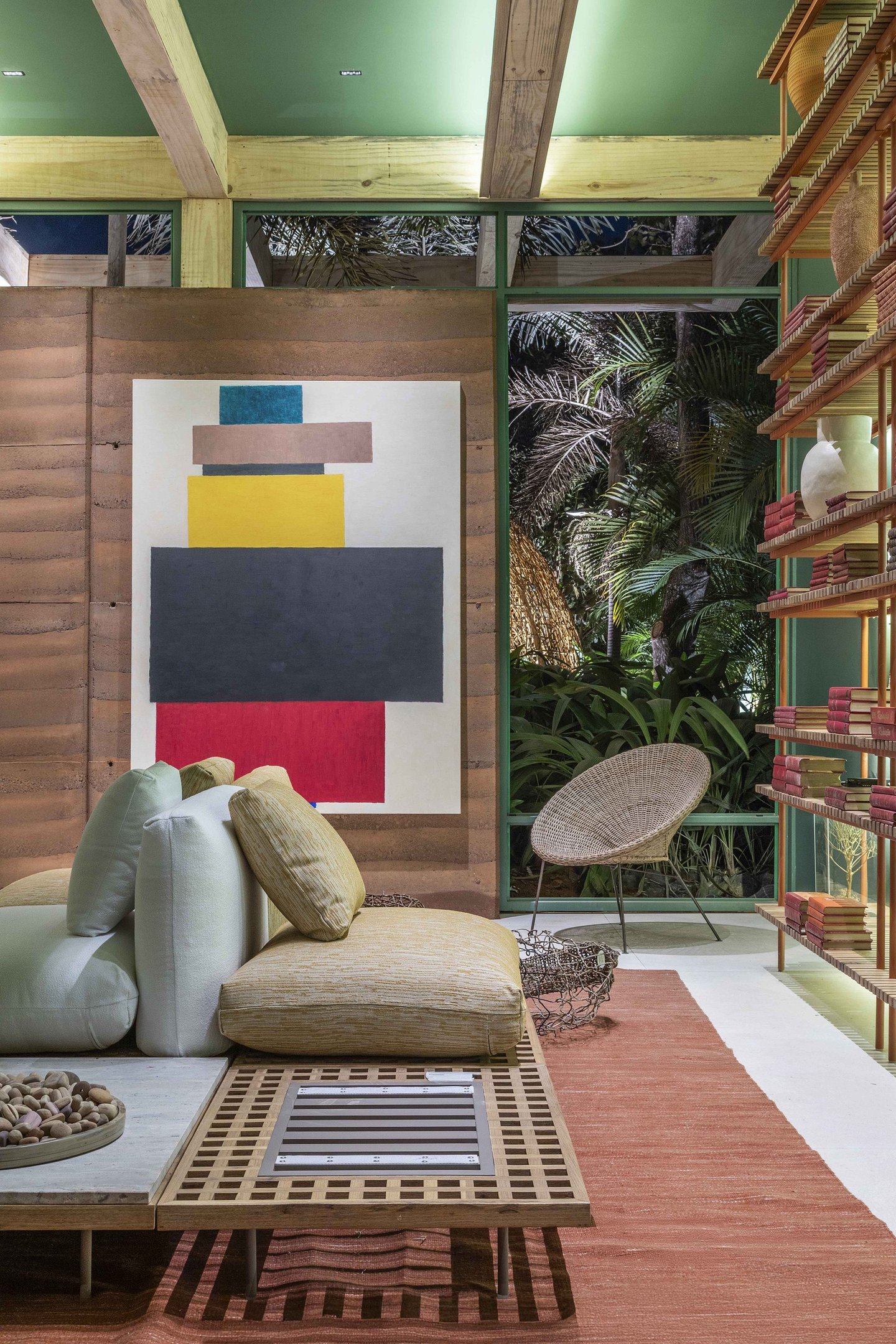 O grande destaque da Casa Verde são as paredes de taipa