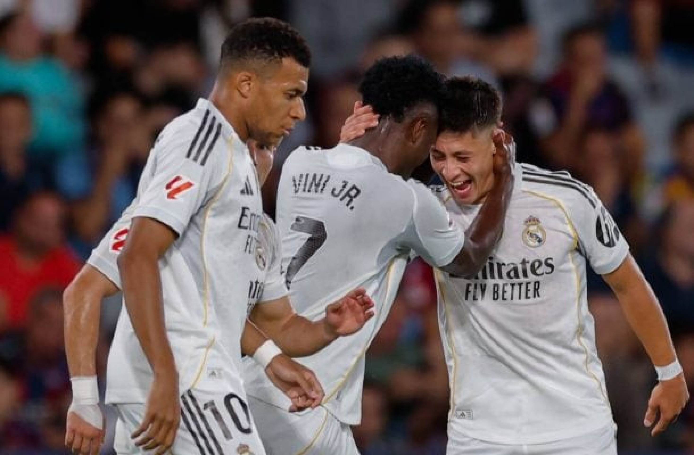 Real Madrid goleia o Levante e mantém 100% no Espanhol