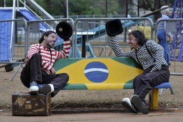 Palhaços Ankomárcio Saúde e Ruiberdan Saúde (da direita para a esquerda)