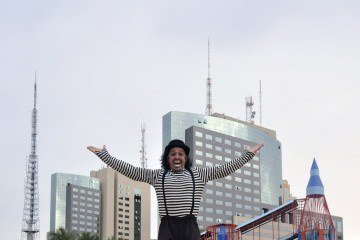 Palhaços Ankomárcio Saúde e Ruiberdan Saúde (de cima para baixo)