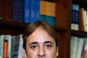 Paulo Freire, advogado sócio do escritório Cezar Britto Advocacia, com atuação em Direitos Humanos e Direito Administrativo