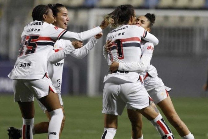 Tricolores se vingam da eliminação no Brasileirão Feminino -  (crédito: Foto: Rubens Chiri / São Paulo FC)
