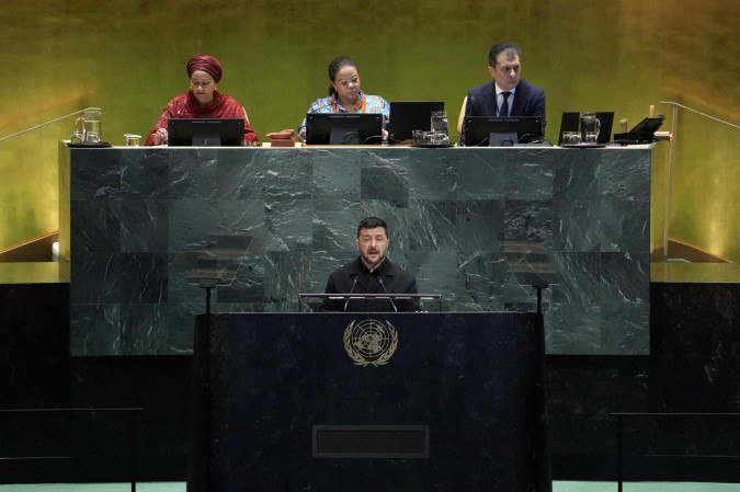 Volodymyr Zelensky, presidente da Ucrânia, discursa na Assembleia Geral da ONU, em Nova York - (crédito: Timothy A. Clary/AFP) Volodymyr Zelensky, presidente da Ucrânia, discursa na Assembleia Geral da ONU, em Nova York - (crédito: Timothy A. Clary/AFP)