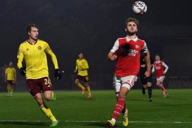 Billy Vigar iniciou a carreira na base do Arsenal -  (crédito: Reprodução / Instagram)