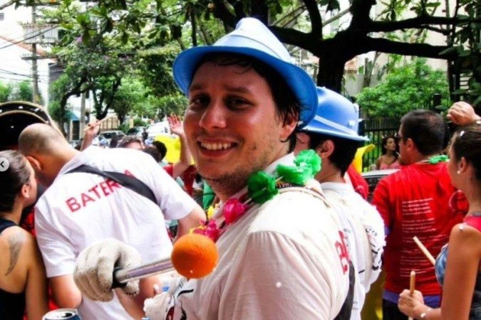 Luizão, como era conhecido, fundou o bloco carnavalesco Confraria do Pasmado junto com um grupo de amigos - (crédito: Reprodução/Instagram) Luizão, como era conhecido, fundou o bloco carnavalesco Confraria do Pasmado junto com um grupo de amigos - (crédito: Reprodução/Instagram)
