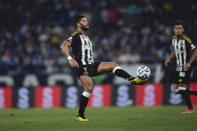 HULK – Outro que foi uma nulidade no primeiro tempo. Quando a bola chegava aos seus pés, perdia facilmente e tentava cavar faltas. Jogo apático do craque do time, que saiu aos 27 da etapa final. NOTA 4,0 – Foto: Pedro Souza/Atlético