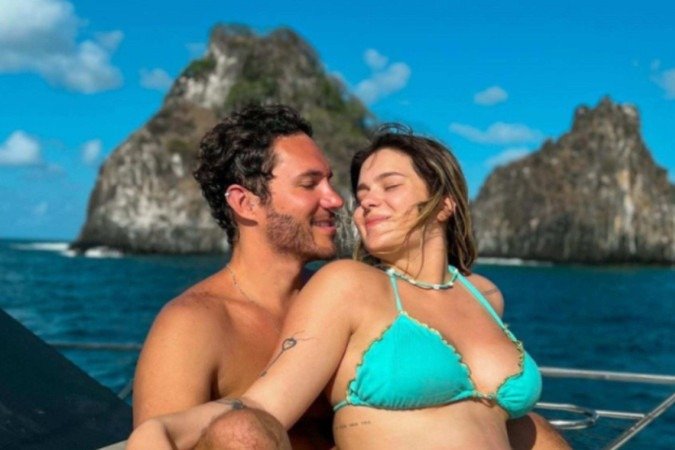 Viih Tube apela para pílulas para apimentar casamento com Eliezer -  (crédito: Reprodução/Instagram)