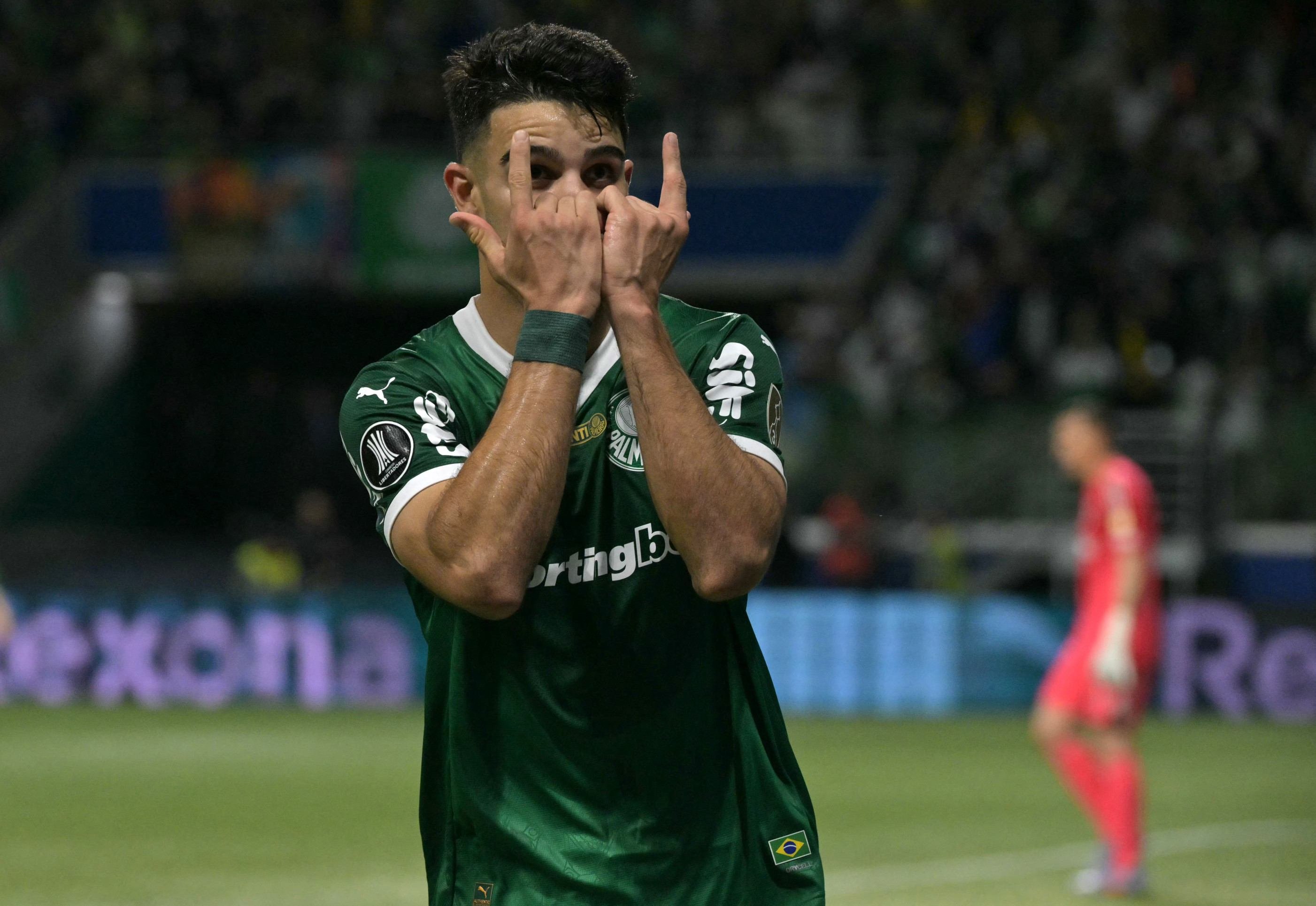 Flaco López brilha, Palmeiras elimina o River Plate e chega às semifinais