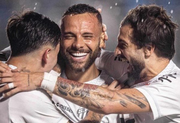 Foto: Raul Baretta/ Santos