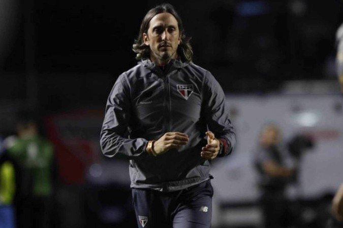 Luis Zubeldía é o novo treinador do Fluminense -  (crédito: Foto: Rubens Chiri e Paulo Pinto/Saopaulofc.net)