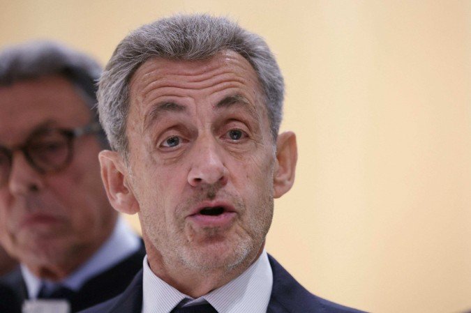 Apesar de ter duas condenações anteriores, Sarkozy sempre havia conseguido evitar a prisão - (crédito: Alain JOCARD / AFP) Apesar de ter duas condenações anteriores, Sarkozy sempre havia conseguido evitar a prisão - (crédito: Alain JOCARD / AFP)
