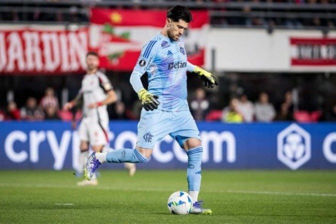 Rossi falha no gol do Estudiantes do tempo nornal. Mas brilha nas penalidades. Rossi foi o cara - (crédito: Foto: Divulgação / Conmebol) Rossi falha no gol do Estudiantes do tempo nornal. Mas brilha nas penalidades. Rossi foi o cara - (crédito: Foto: Divulgação / Conmebol)