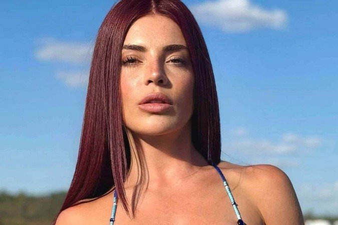 Gkay abre mão de namoro para estrear como musa do Salgueiro no Carnaval