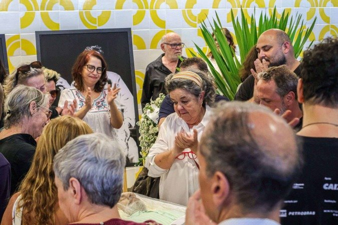 Apreciadores do Cinema dão o último adeus a Guilherme Reis