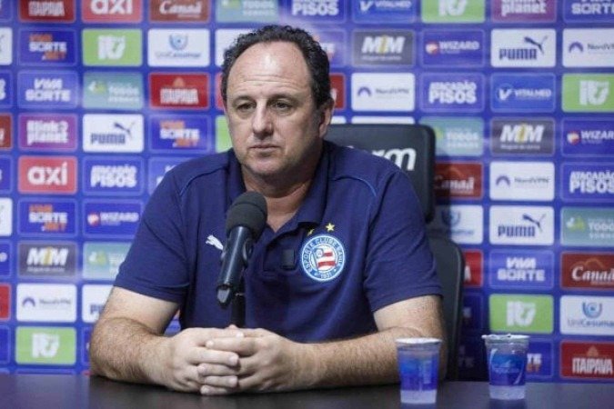 Ceni durante a coletiva de imprensa após derrota do Bahia para o Vasco - (crédito: Foto: Rafael Rodrigues/Bahia) Ceni durante a coletiva de imprensa após derrota do Bahia para o Vasco - (crédito: Foto: Rafael Rodrigues/Bahia)