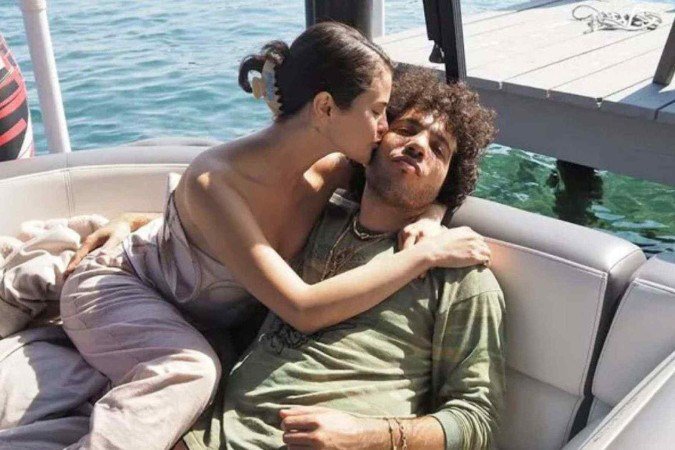 Selena Gomez e Benny Blanco se casam neste fim de semana na Califórnia - (crédito: TMJBrazil) Selena Gomez e Benny Blanco se casam neste fim de semana na Califórnia - (crédito: TMJBrazil)