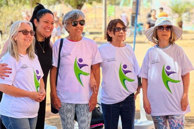 A iniciativa visa conscientizar a população em relação a mais de 120 doenças reumáticas -  (crédito: Divulgação/Sociedade Brasileira de Reumatologia)