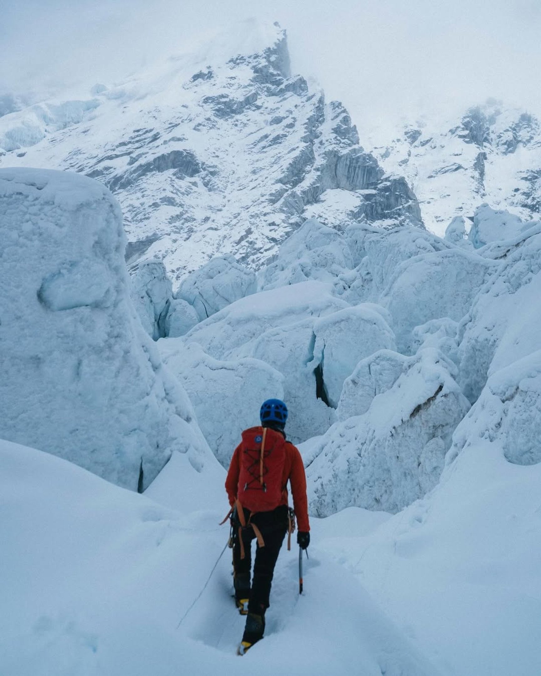 O 1º alpinista a descer o Everest de esqui sem oxigênio adicional