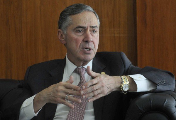  Ed Alves CB/DA Press