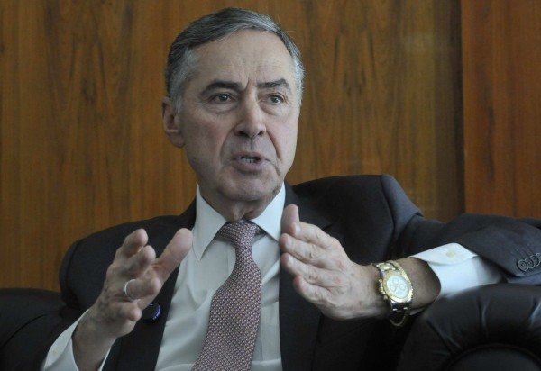  Ed Alves CB/DA Press