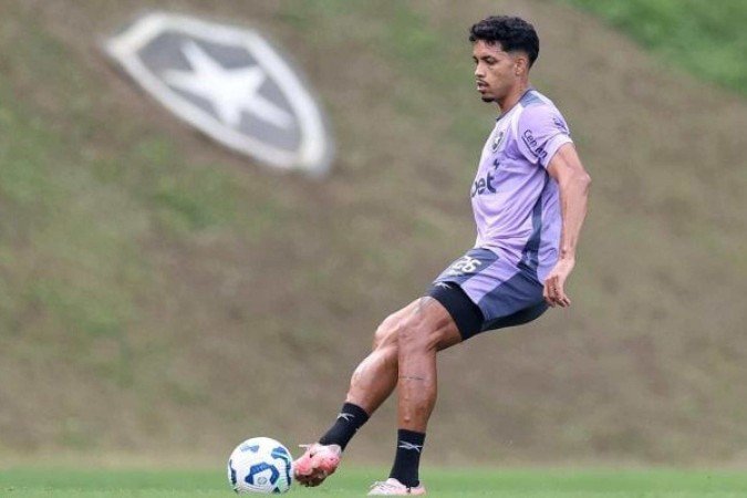 Gabriel Bahia pode estrear contra o Fluminense - (crédito: Foto: Vitor Silva/Botafogo) Gabriel Bahia pode estrear contra o Fluminense - (crédito: Foto: Vitor Silva/Botafogo)