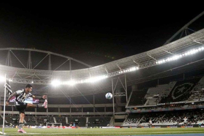 Botafogo: renovação do Nilton Santos até 2051 cai após questionamentos do MP - (crédito: Foto: Vítor Silva/Botafogo) Botafogo: renovação do Nilton Santos até 2051 cai após questionamentos do MP - (crédito: Foto: Vítor Silva/Botafogo)