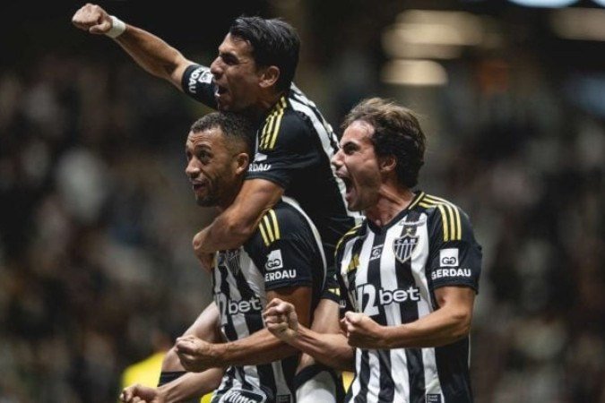 Vitor Hugo é festejado após abrir o placar para o Atlético comtra o Mirassol - (crédito: Foto: Pedro Souza / Atlético) Vitor Hugo é festejado após abrir o placar para o Atlético comtra o Mirassol - (crédito: Foto: Pedro Souza / Atlético)