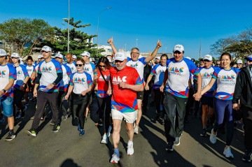 Lula provoca bolsonaristas após caminhada: 'Aqui não tem motociata' -  Ricardo Stuckert / PR