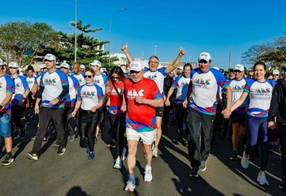 Presidente Lula na caminhada de celebração dos 95 anos do MEC        -  (crédito:  Ricardo Stuckert / PR)