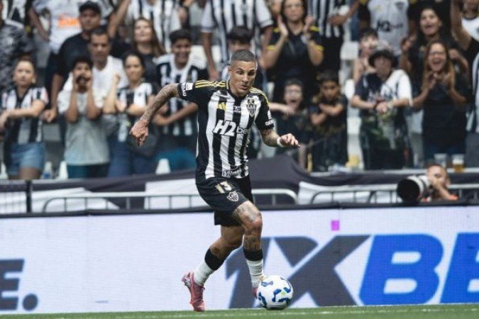 ARANA – Entrou no segundo tempo, mas foi discreto, cometendo alguns erros de marcação. NOTA: 5,0 Foto: Pedro Souza