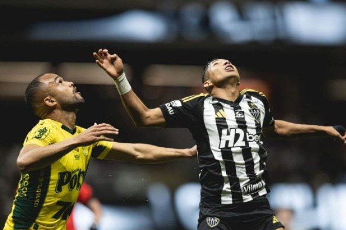 RONY – Seu mérito foi dar a casquinha no escanteio cobrado por Bernard, que terminou como um passe para o gol de Vitor Hugo. Não fez muito além disso e demorou para ser substituído. NOTA: 5,5 Foto: Pedro Souza