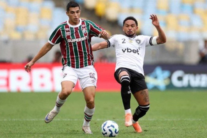 VITINHO - Perdeu um gol e foi quem mais falhou no gol de Cano. Esteve atuante no apoio. Mas na defesa deixou a desejar. NOTA 5,0. Foto: Vitor Silva/Botafogo
