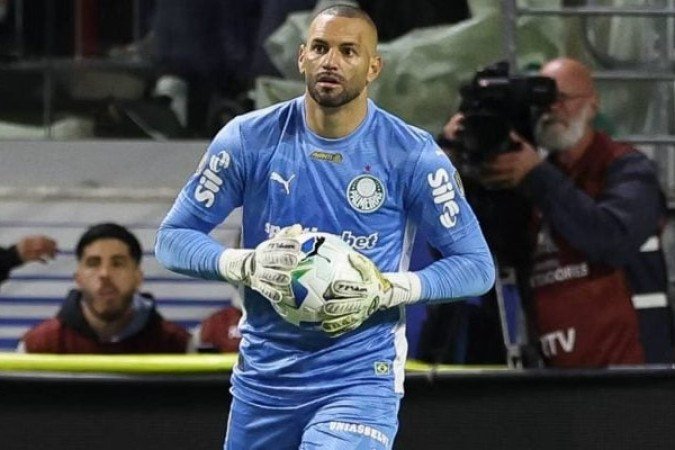 WEVERTON - Fez duas boas defesas no primeiro, mas nada pôde fazer para evitar o gol de Ademir.- NOTA: 5,0 - Foto: Cesar Greco / Palmeiras