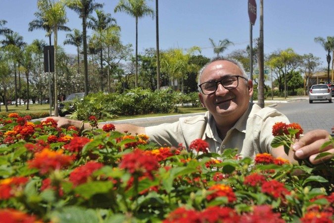 O professor compartilha seus momentos de felicidade nas redes sociais 