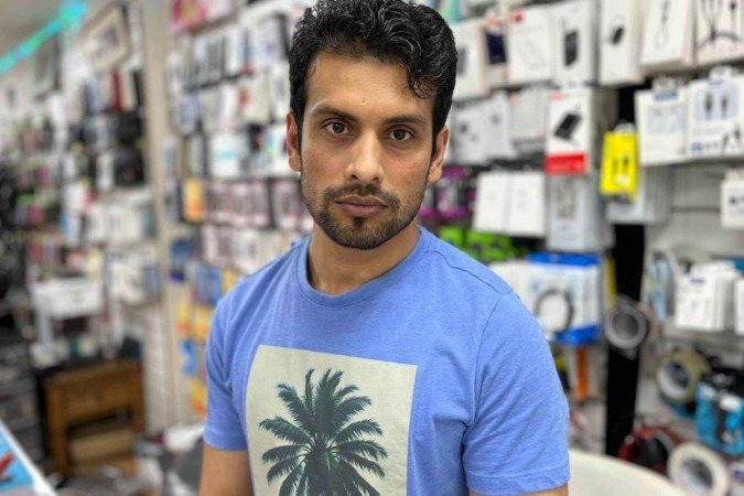 Nnenna diz que sua loja também foi alvo de adolescentes - (crédito: BBC) Nnenna diz que sua loja também foi alvo de adolescentes - (crédito: BBC)