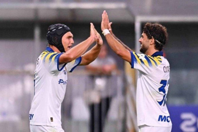 Jogadores do Parma comemoram um dos gols marcados pelo argentino Mateo Pellegrino -  (crédito: Foto: Alessandro Sabattini/Getty Images)