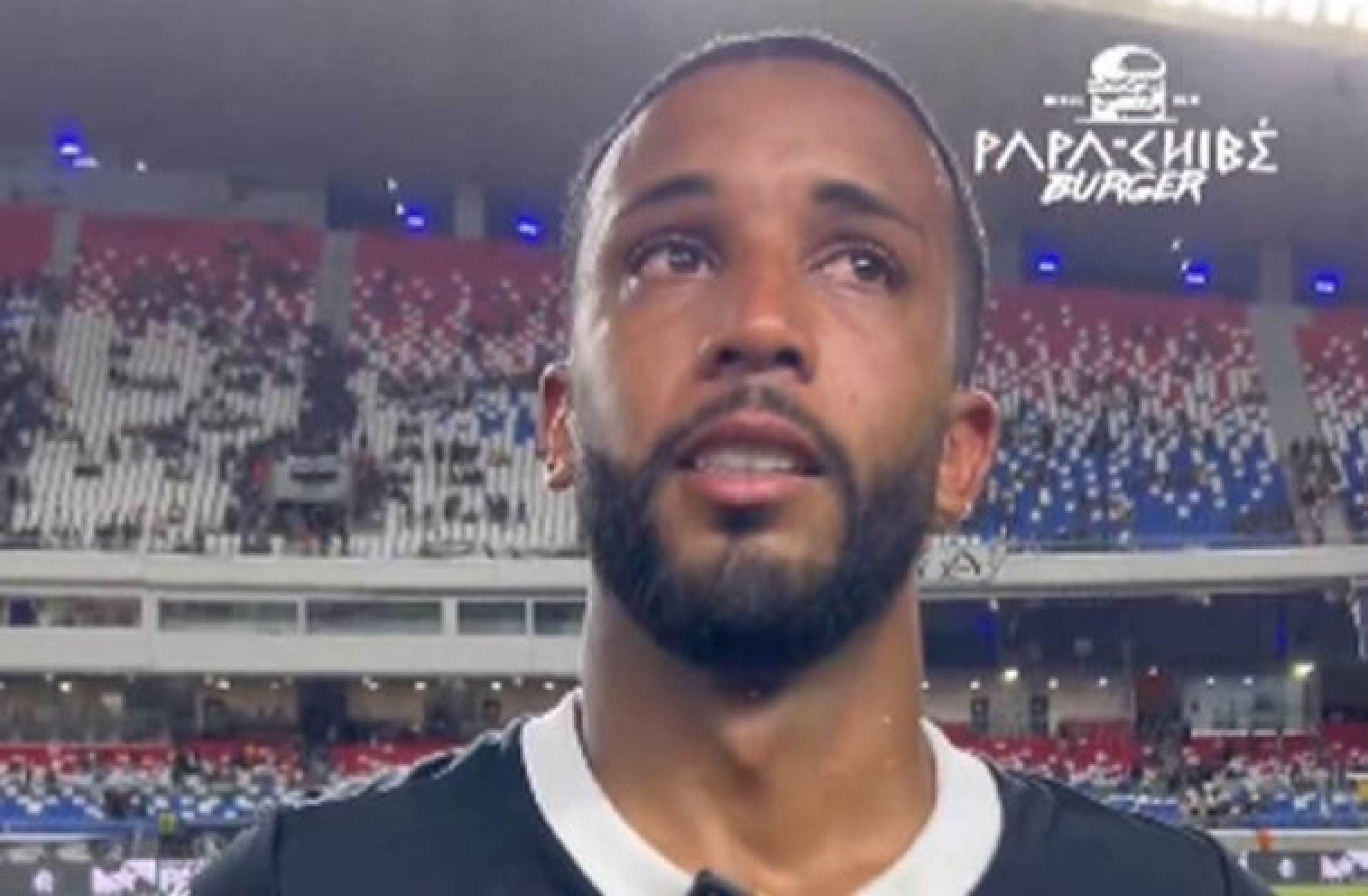 Ex-Fla desabafa após volta aos gramados: “Me deram como aposentado”